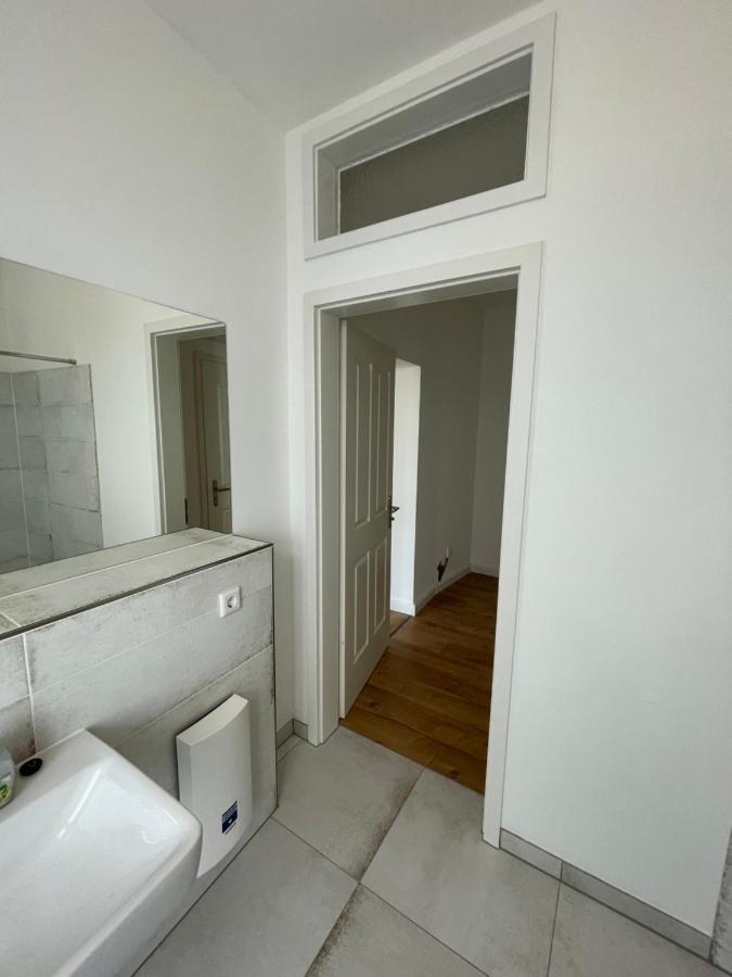 Boutique Hotel Pension Luisengruen Kueche 1Gbs Wlan Netflix Disney Magentatv Chemnitz Exterior foto