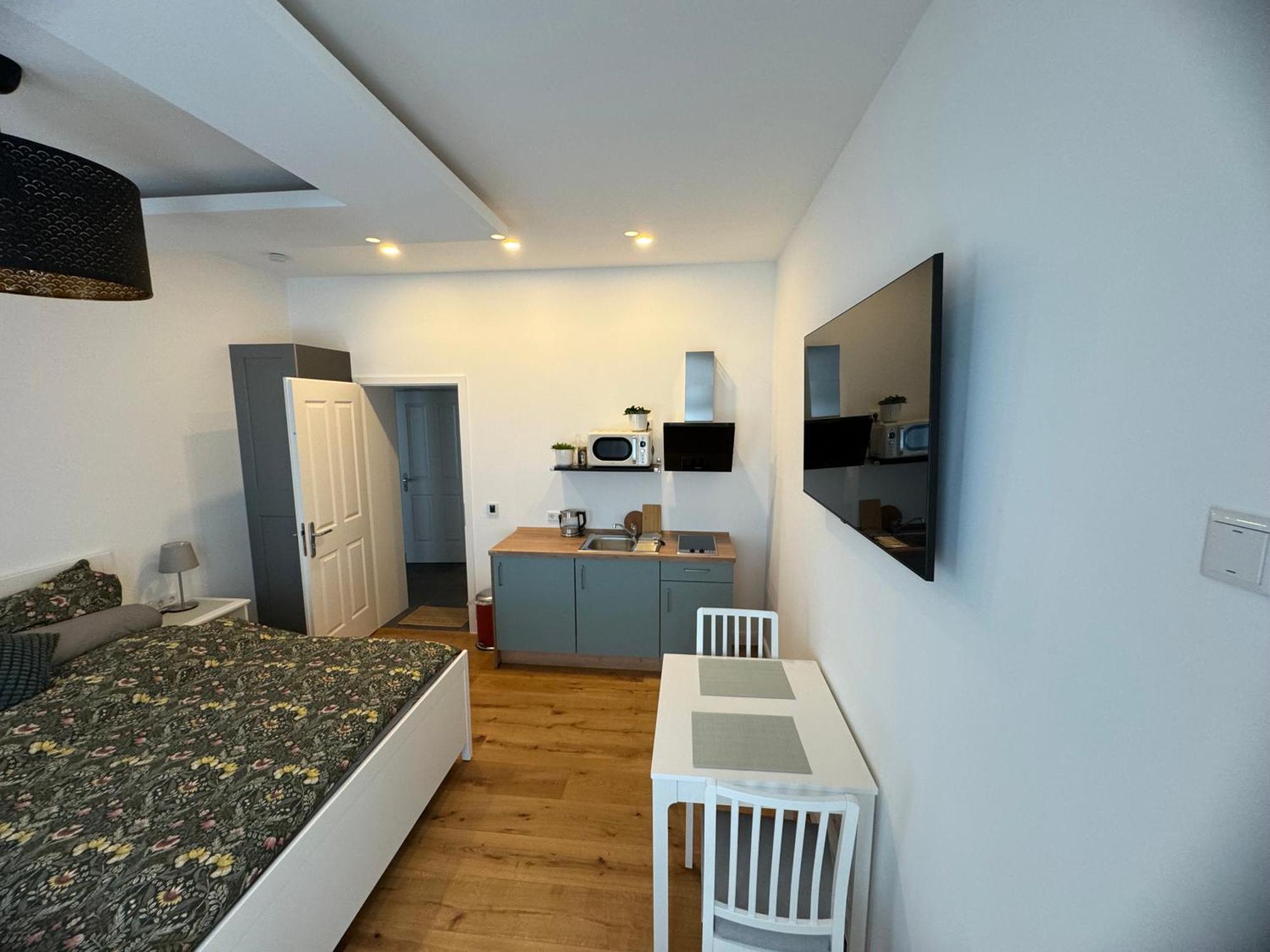 Boutique Hotel Pension Luisengruen Kueche 1Gbs Wlan Netflix Disney Magentatv Chemnitz Exterior foto